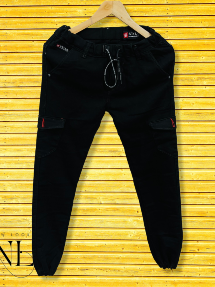 Black jogger For men