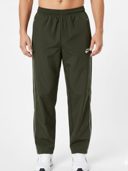 Best deep green parachute baggy lowers for men & rich forest